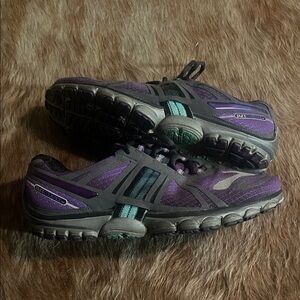 Women's Brooks Purple and Teal Running Shoes